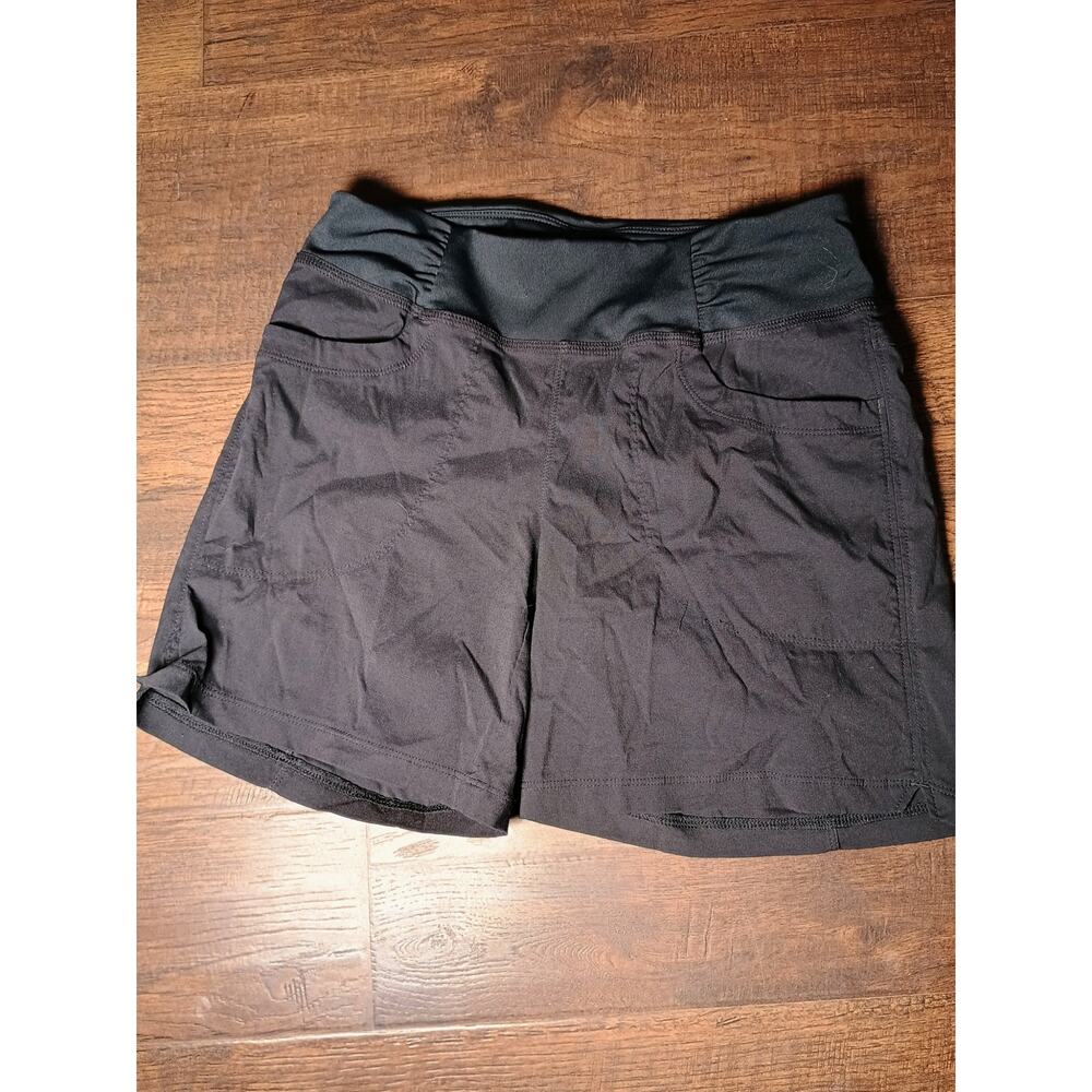 Mountain Hardwear Women's xs black shorts